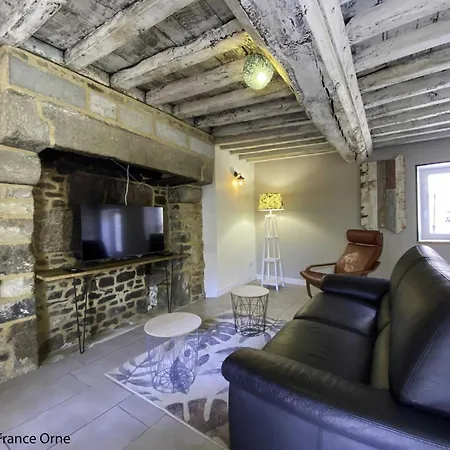 Σπίτι διακοπών Charmante Maison Ancienne Au Coeur Du Village Avec Jardin Et Terrasse - Fr-1-497-219 *