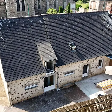 Charmante Maison Ancienne Au Coeur Du Village Avec Jardin Et Terrasse - Fr-1-497-219 Rouperroux