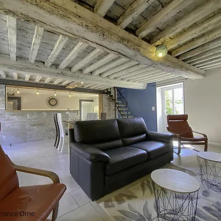Charmante Maison Ancienne Au Coeur Du Village Avec Jardin Et Terrasse Rouperroux